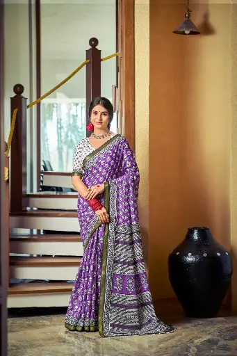 Maheshwari sarees Fabric: Silk Pure Cotton
 Total Designs Available: 10